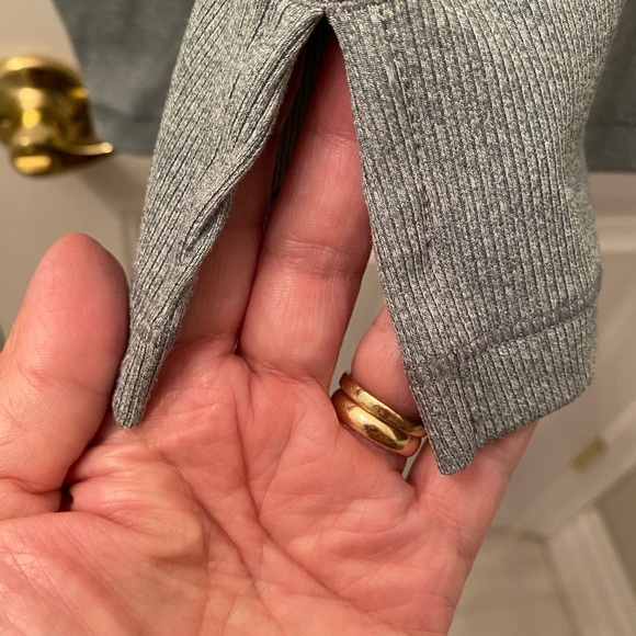 Athleta Women’s Size Medium Uptempo Ribbed Henley in Soft Green - Picture 3 of 9